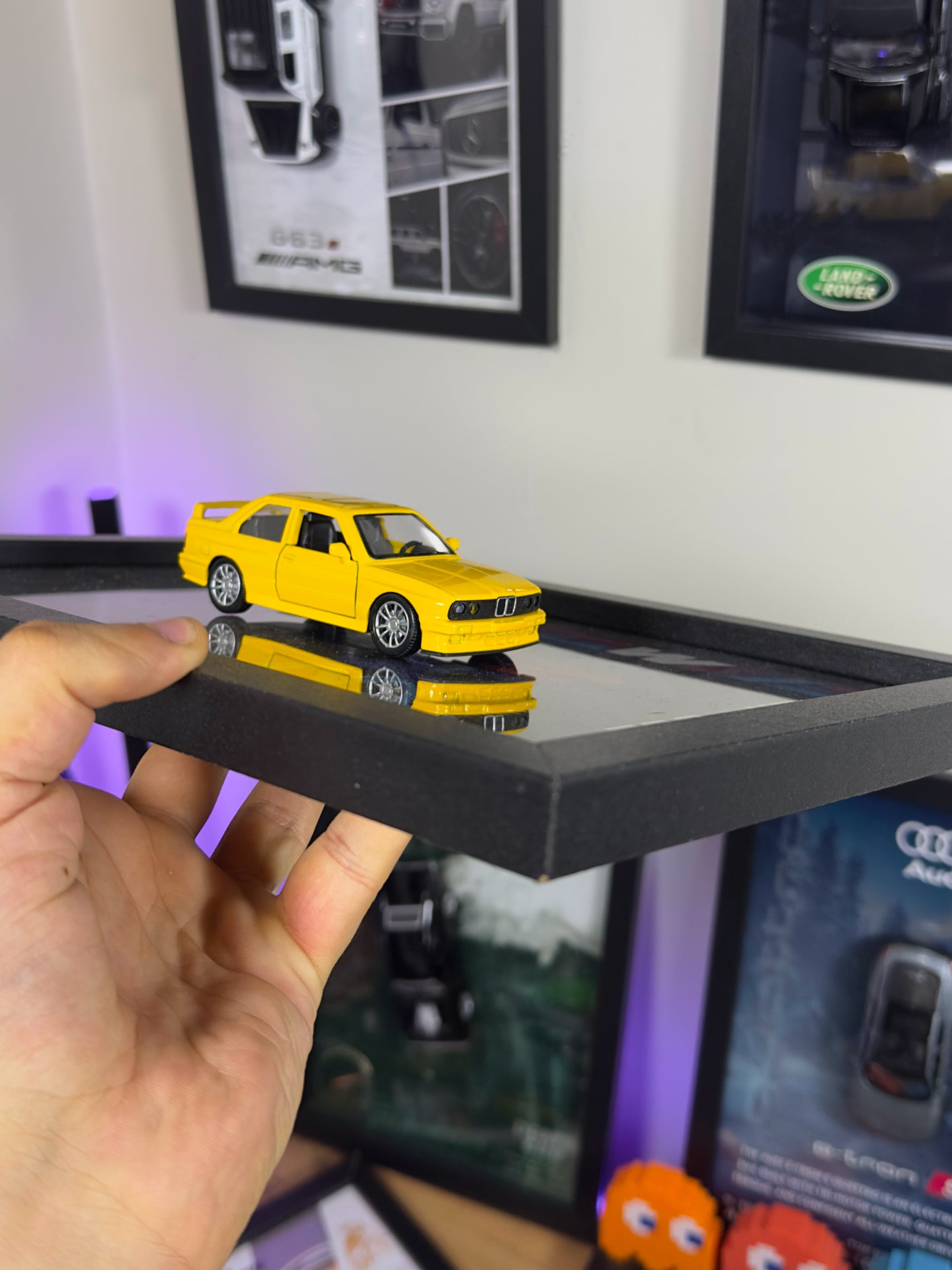 BMW M3 E30 Sarı Araba Tablosu