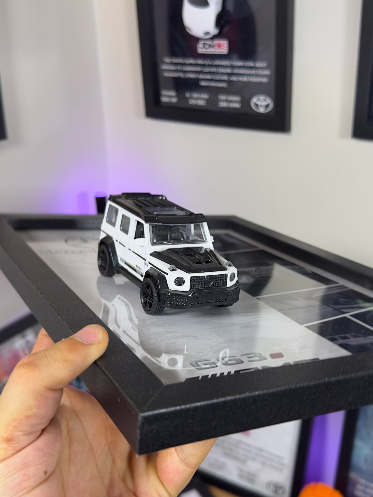 Mercedes G Class Beyaz Araba Tablosu