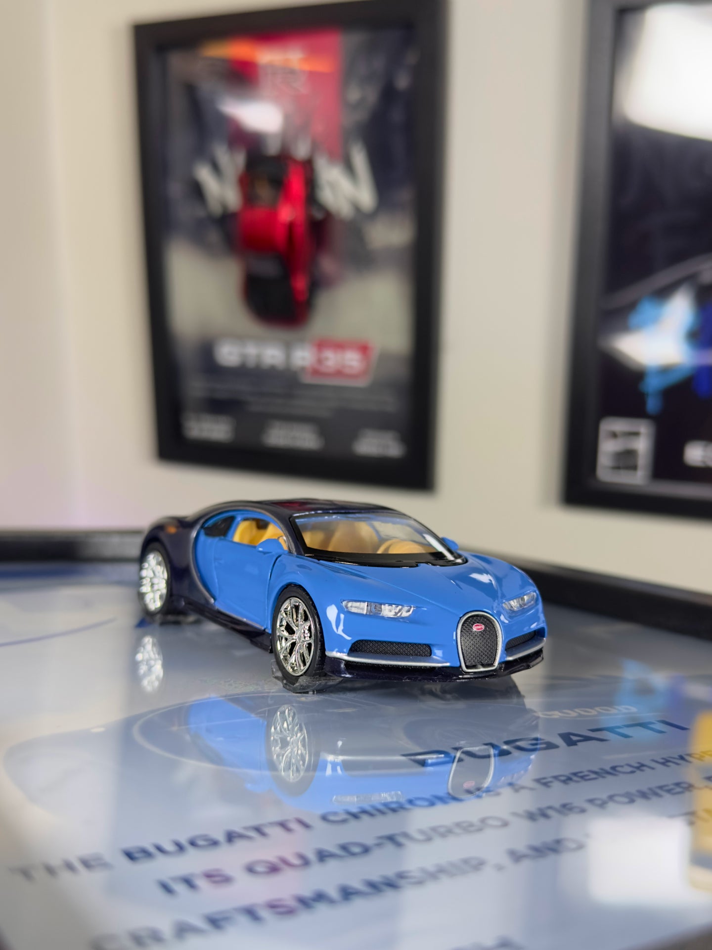 Bugatti Chiron Mavi Araba Tablosu - Tasarım 1