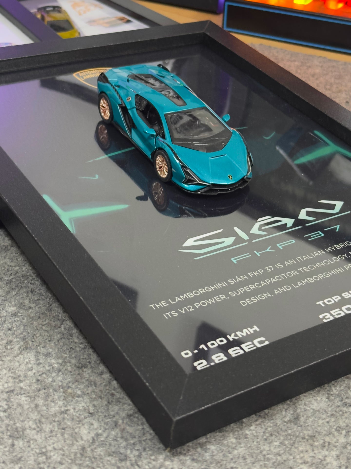Lamborghini Sian Turkuaz Araba Tablosu