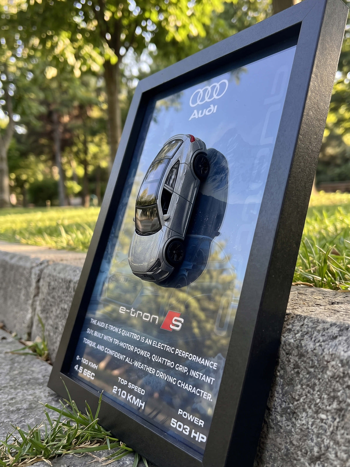 Audi E-Tron Quattro Gri Araba Tablosu