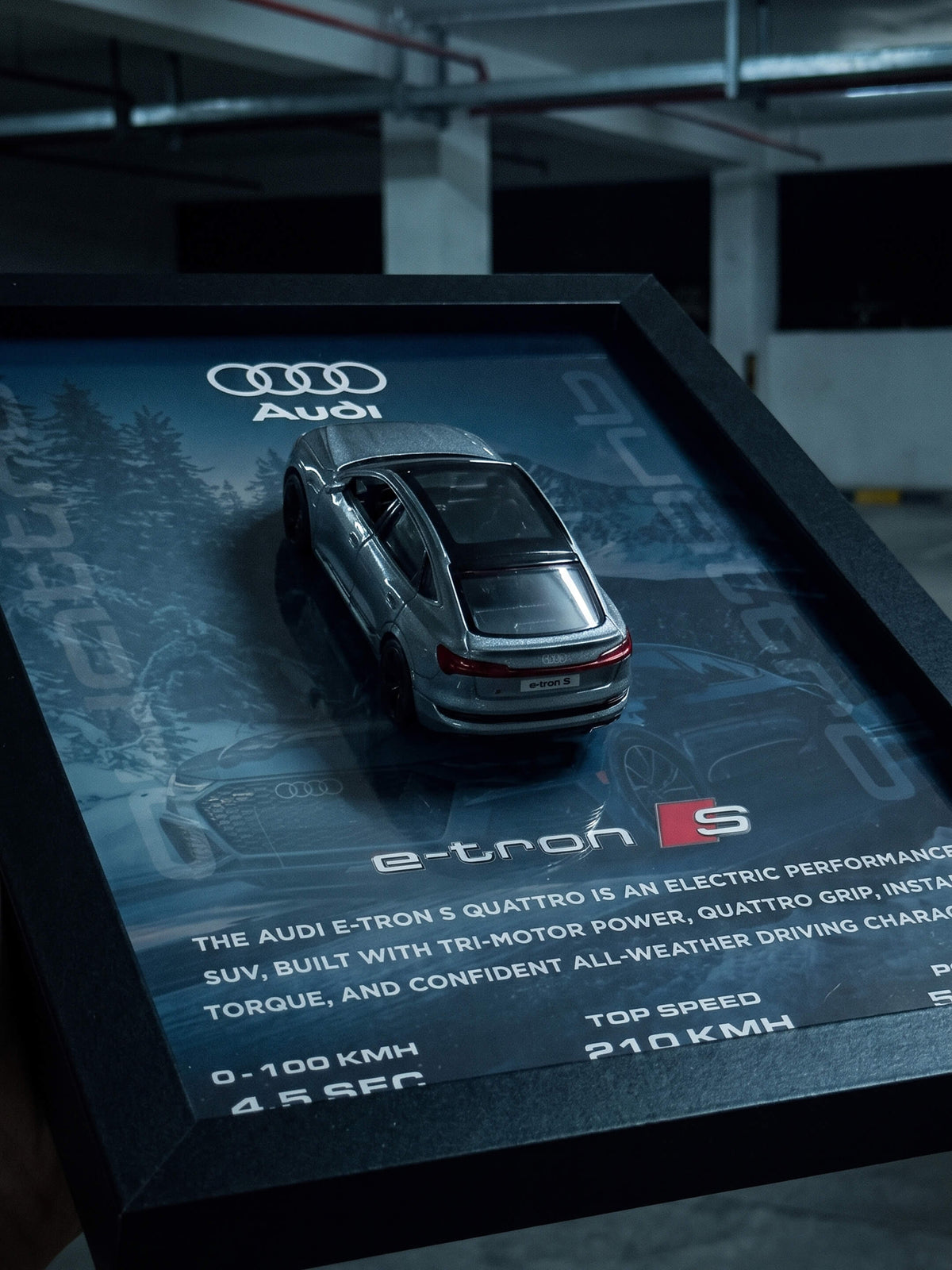 Audi E-Tron Quattro Gri Araba Tablosu